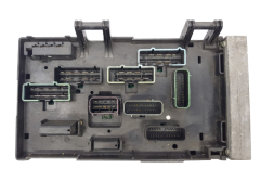 Sikringsboks Chrysler 04869001AJ 04869204AM 19752