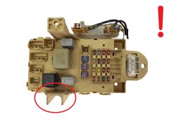 Sikringsboks Toyota 82730-0D040 20831
