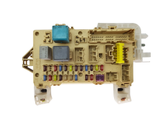 Sikringsboks Toyota 89221-0F010 905765 20438