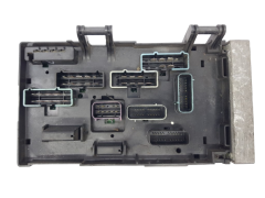 Sikringsboks Chrysler 04869001AJ 04869204AM 19614