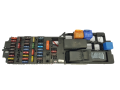 Sikringsboks Mercedes 2025455240 08820210