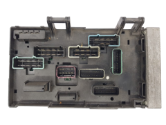 Sikringsboks Chrysler 04869001AJ 04869204AL 19620