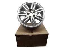 Alufælg Renault 8200367648 6,5Jx16 ET50 5x108 Alufælg Renault 8200367648 6,5Jx16 ET50 5x108