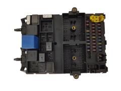 Sikringsboks Jeep 56042148AF 518172002 19920