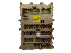Sikringsboks Nissan 243505M300