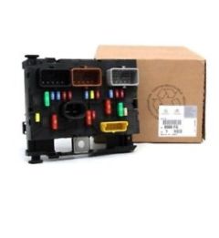 Sikringsboks Ny Original Citroen C4 Picasso 6500FG 6500AZ
