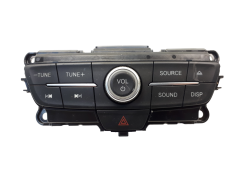 Radiokontrolpanel Ford Focus MK3 F1ET18K811HC 331471000 1465