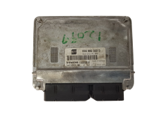 Styreenhed 03E906033D 5WP40121 04 Seat Siemens 3727