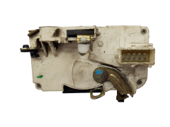 Dørlåsemekanisme Venstre Forside 9135H3 Peugeot 306 Kiekert 10676