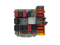 Sikringsboks Fiat 51738103 0051738103057657