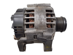 Generator Renault Volvo 7700430182 2542270B 120A Valeo