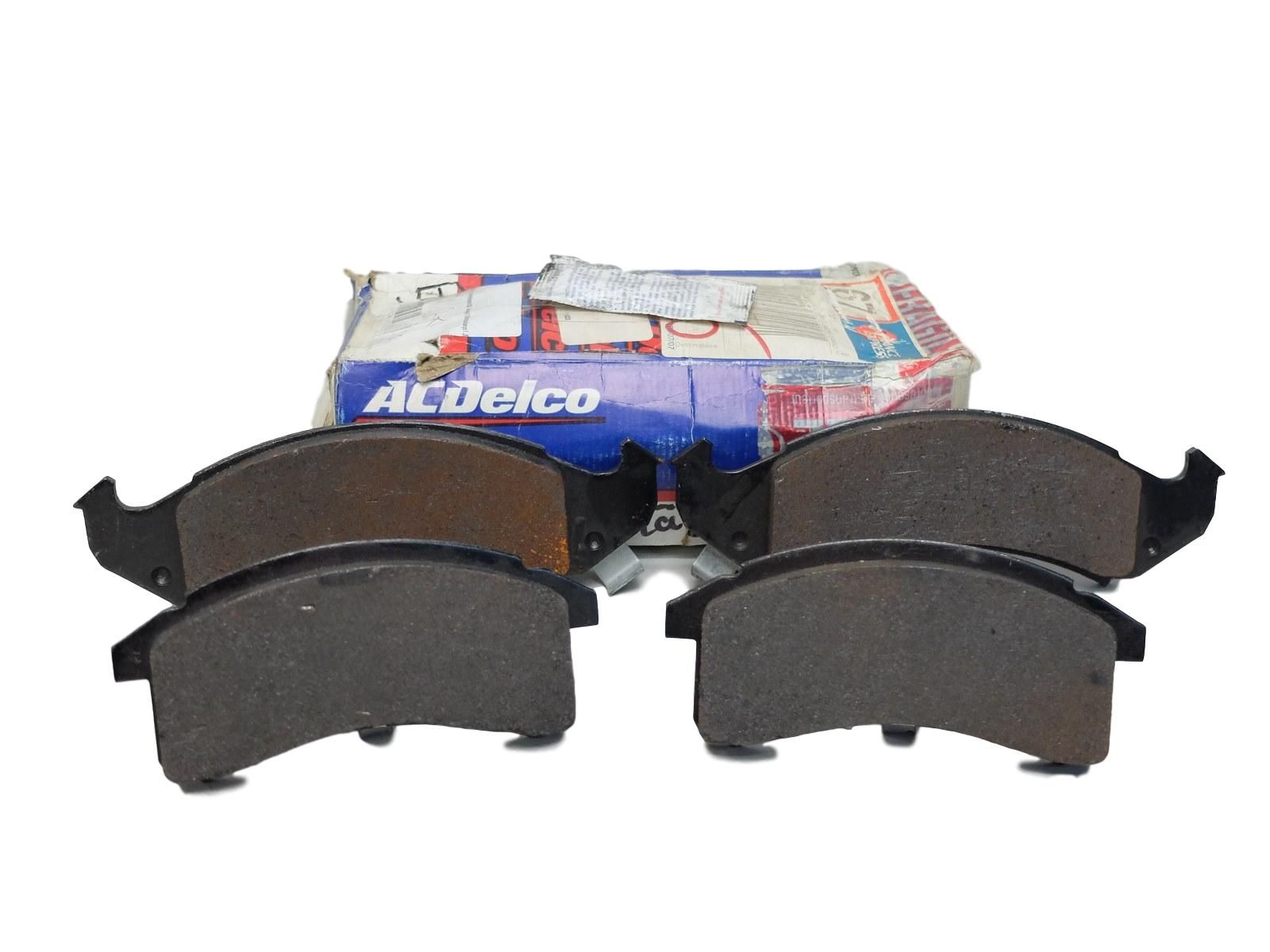 Bremseklodser Forside 18024933 171-579 ACDelco Buick Pontiac main product photo